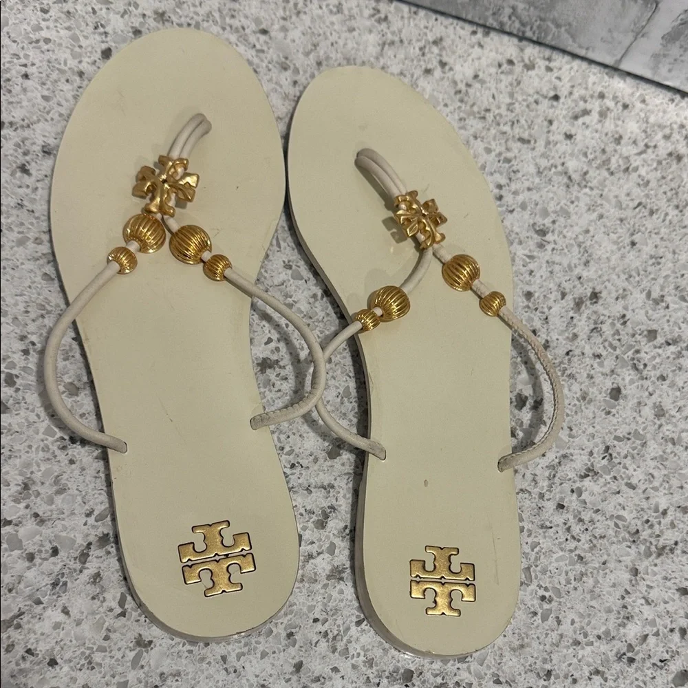 Tory Burch Cream and Gold Beaded Leather Sole Sandals - Picture 5 of 6